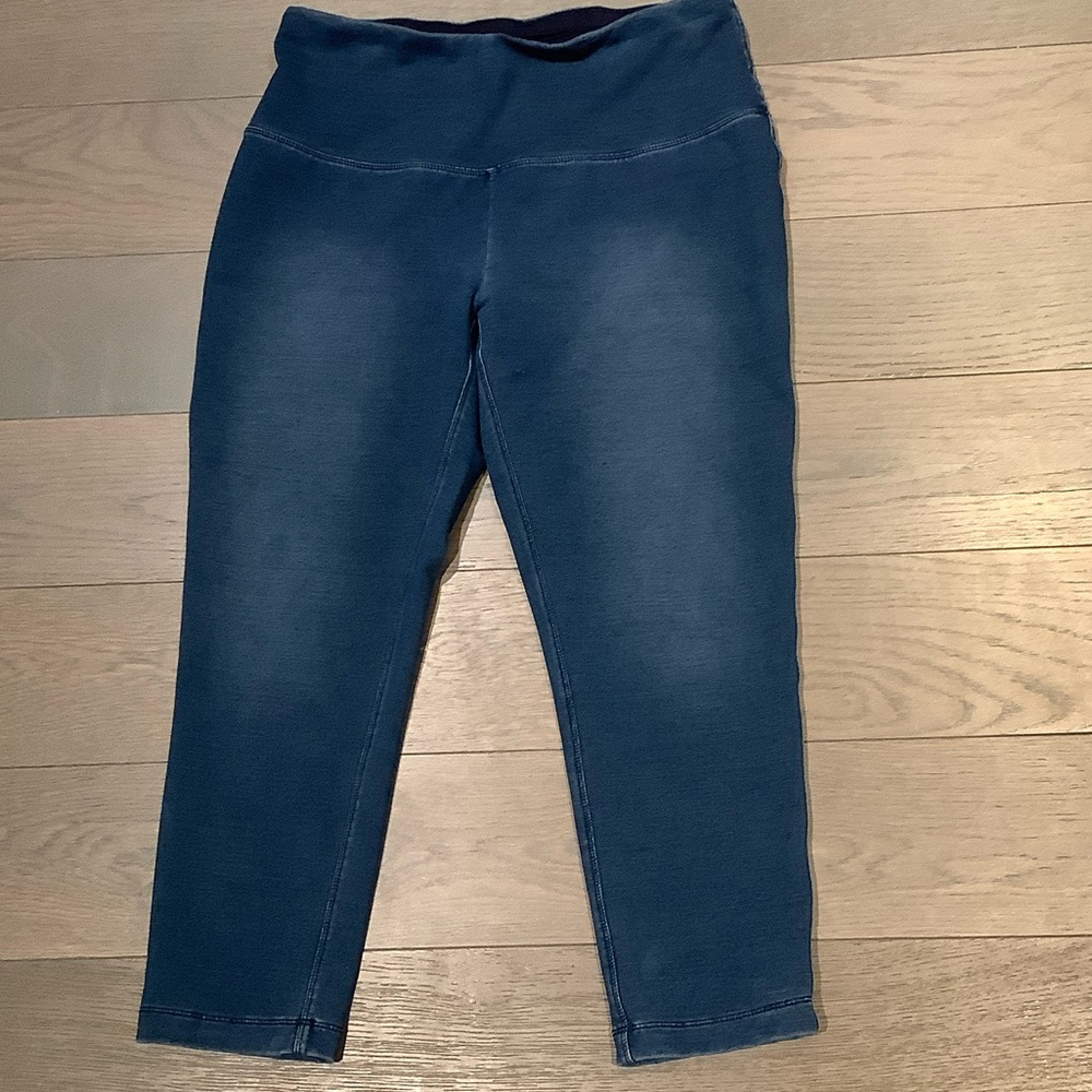 Stylish Dark Blue Women's Jeggings